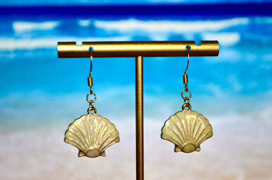 Pearl Seashell Clip On Earrings